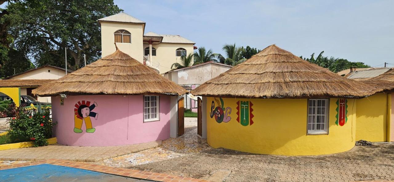 Easy Time Lodge Kololi Exterior foto
